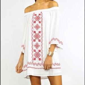 FLYING TOMATO Off the shoulder dress- size Medium